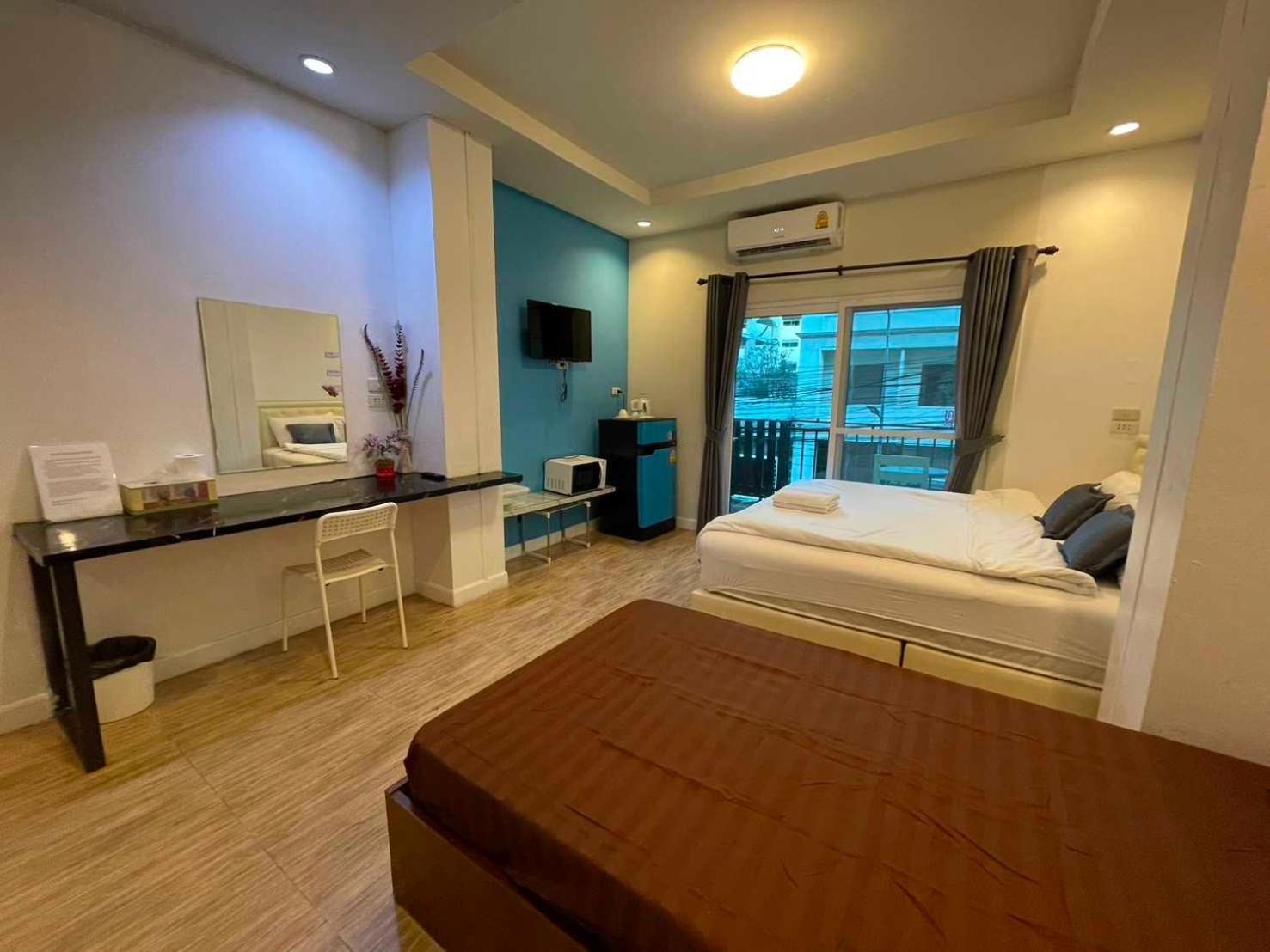 Oyo 75486 Anna Residence Jomtien Екстериор снимка