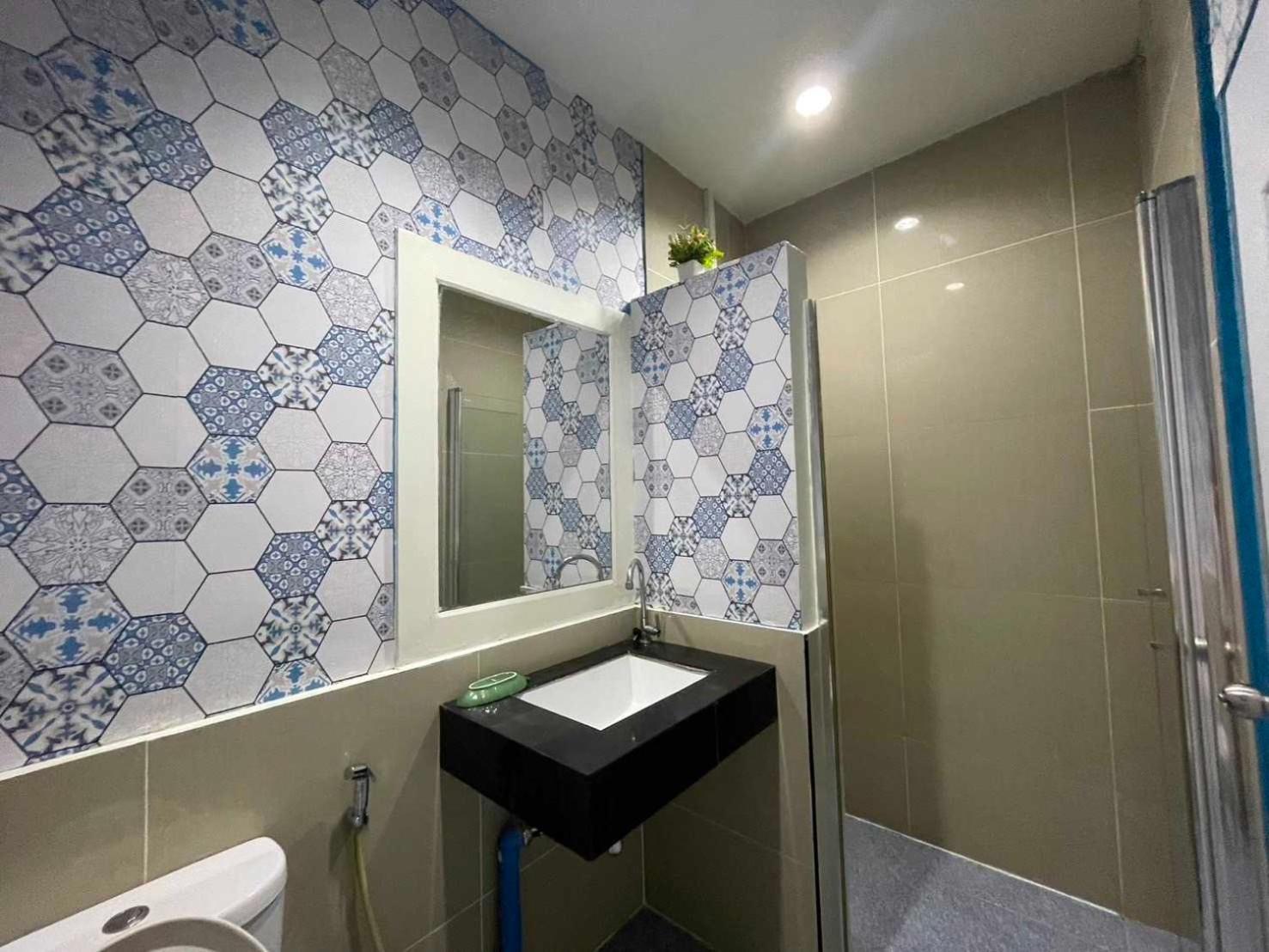 Oyo 75486 Anna Residence Jomtien Екстериор снимка