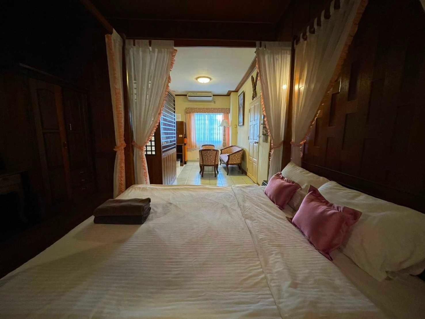 Oyo 75486 Anna Residence Jomtien Екстериор снимка