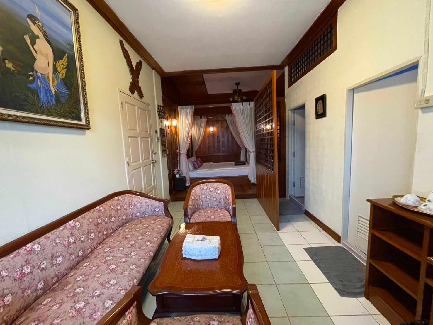 Oyo 75486 Anna Residence Jomtien Екстериор снимка