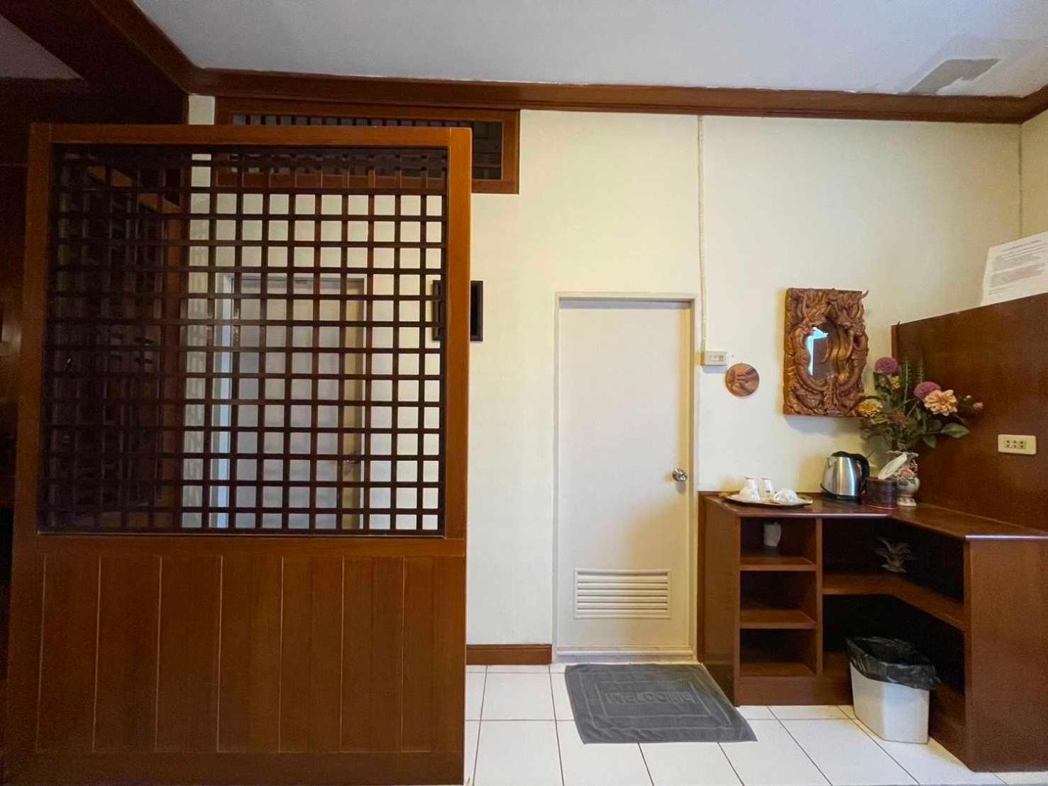 Oyo 75486 Anna Residence Jomtien Екстериор снимка