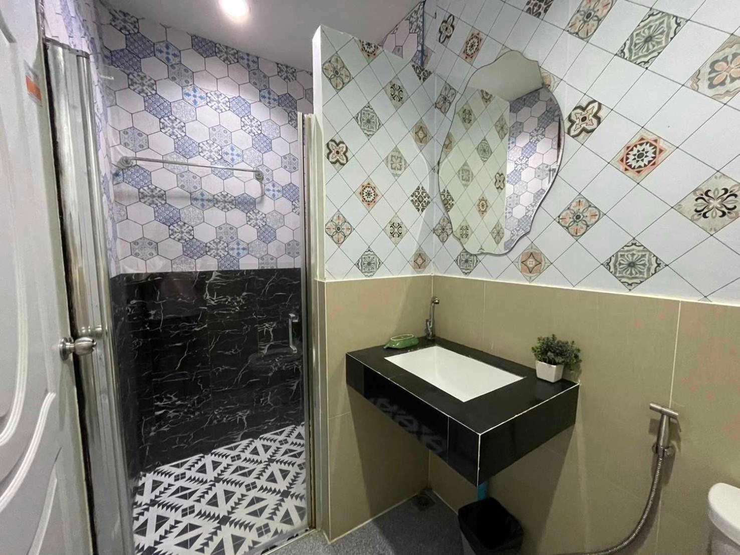 Oyo 75486 Anna Residence Jomtien Екстериор снимка