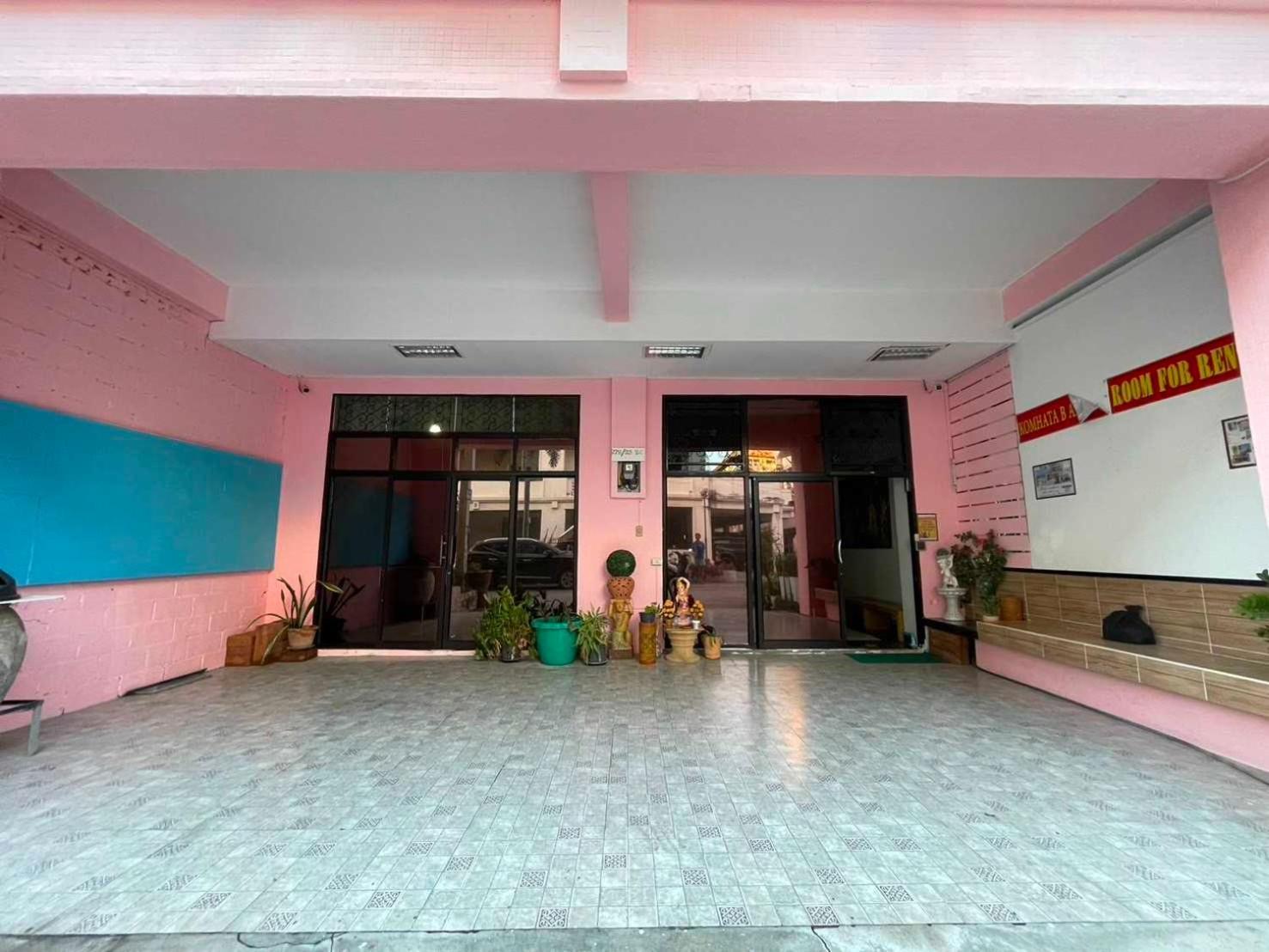 Oyo 75486 Anna Residence Jomtien Екстериор снимка