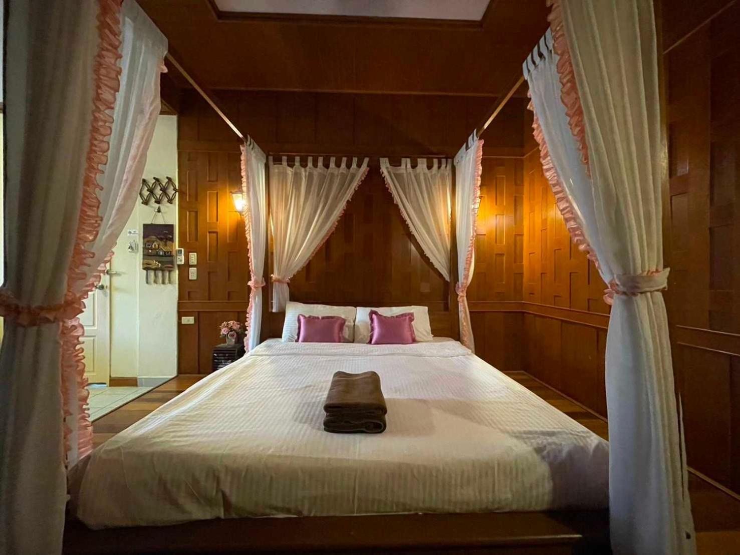 Oyo 75486 Anna Residence Jomtien Екстериор снимка