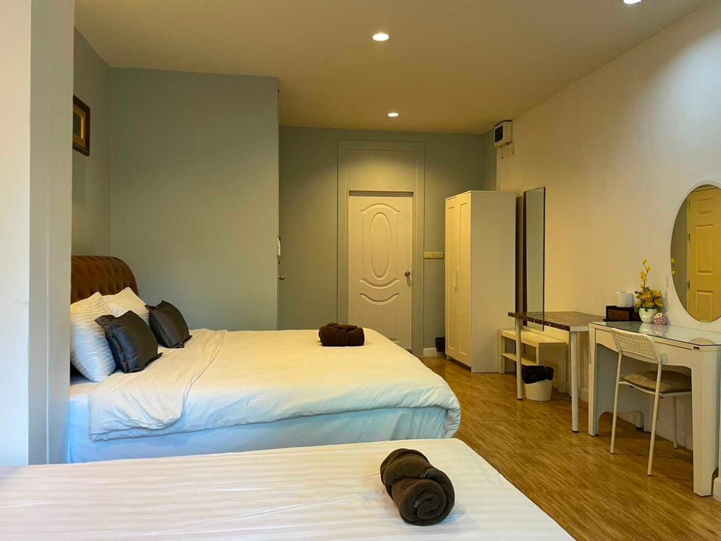 Oyo 75486 Anna Residence Jomtien Екстериор снимка