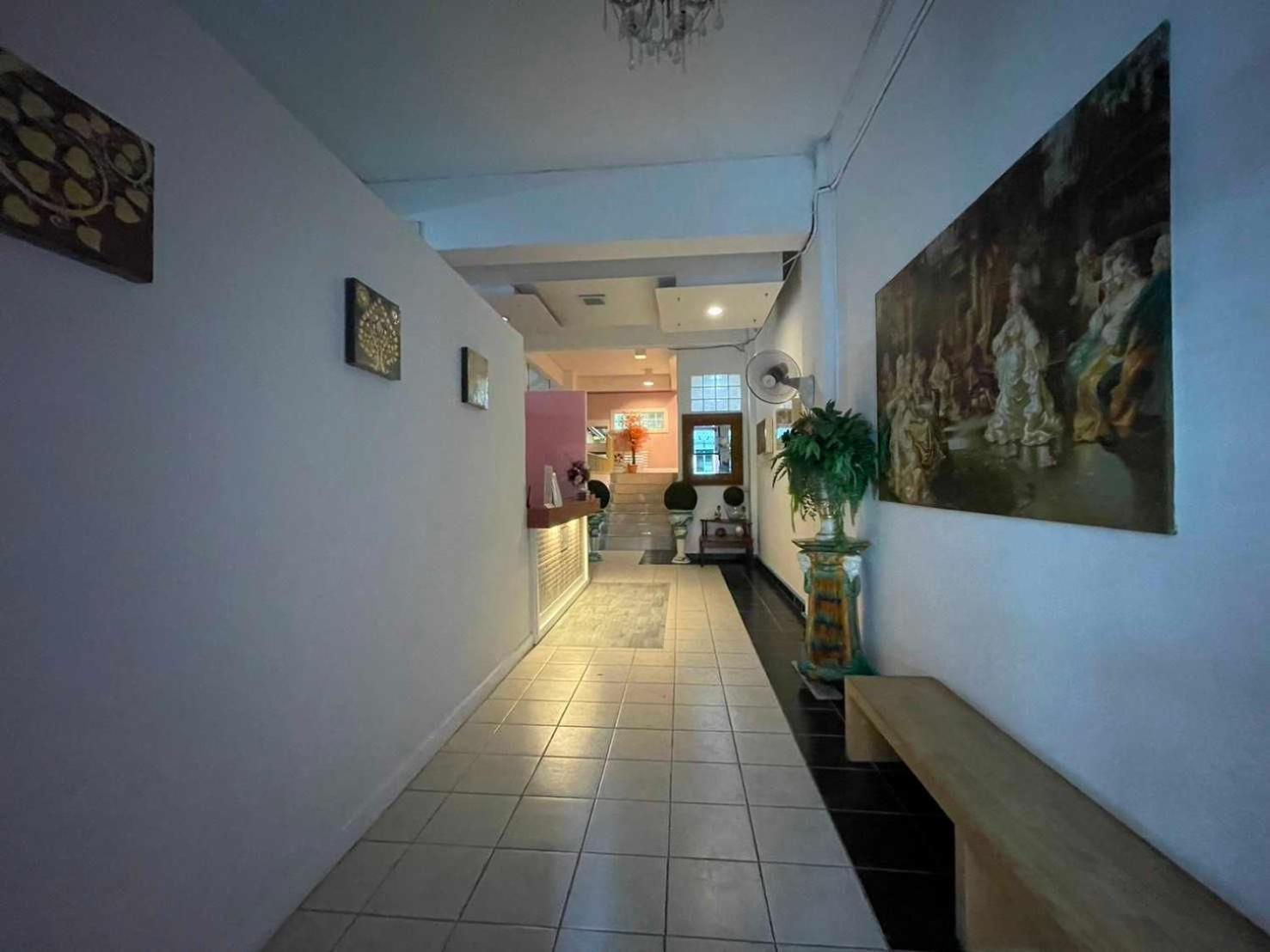 Oyo 75486 Anna Residence Jomtien Екстериор снимка