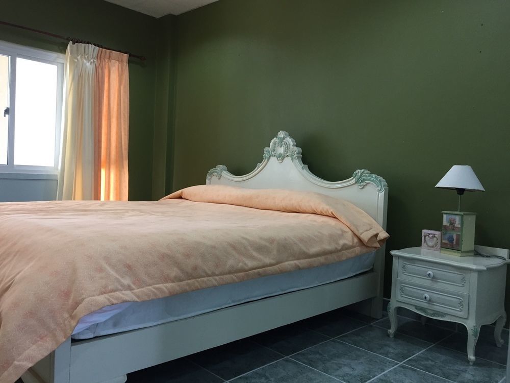 Oyo 75486 Anna Residence Jomtien Екстериор снимка
