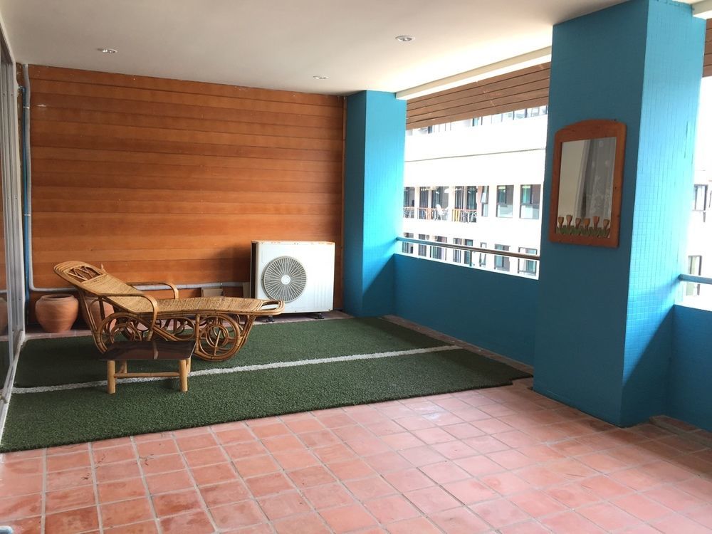 Oyo 75486 Anna Residence Jomtien Екстериор снимка