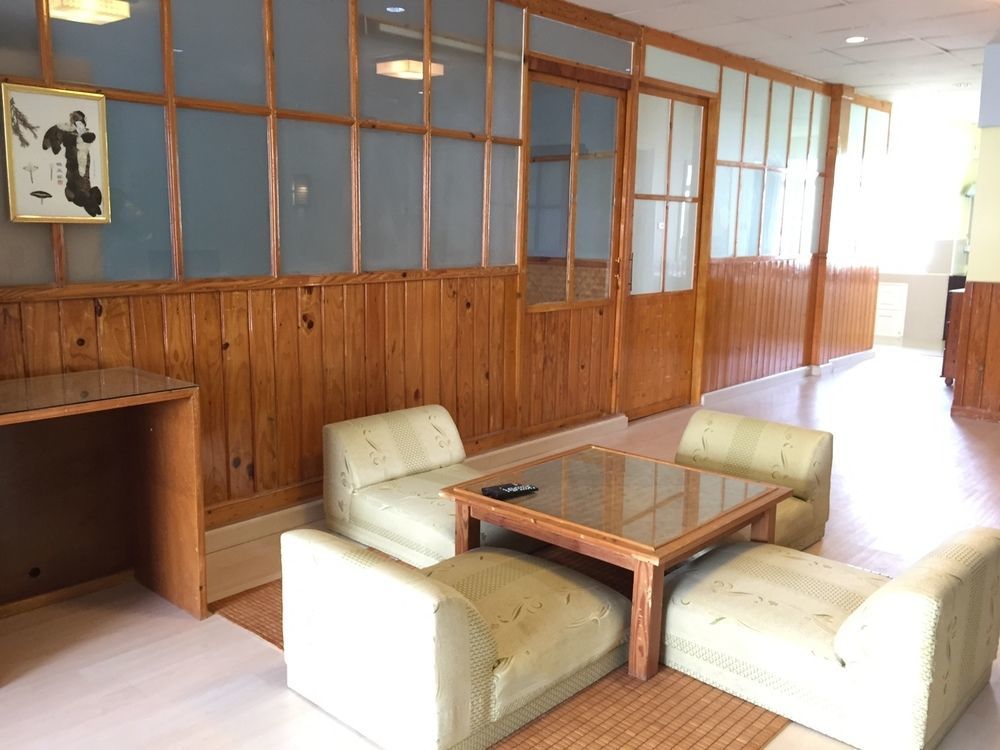 Oyo 75486 Anna Residence Jomtien Екстериор снимка